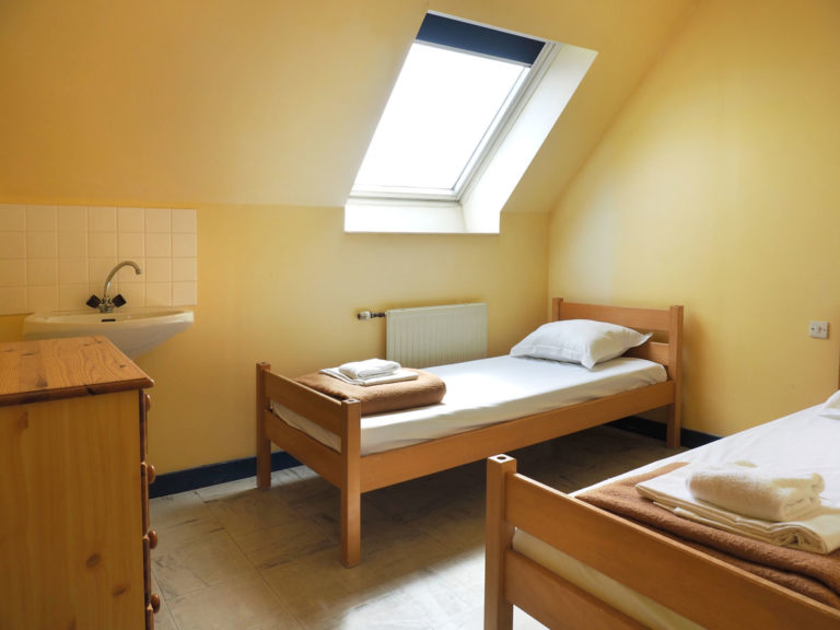 pingouins pont chambre jaune 02 768x576